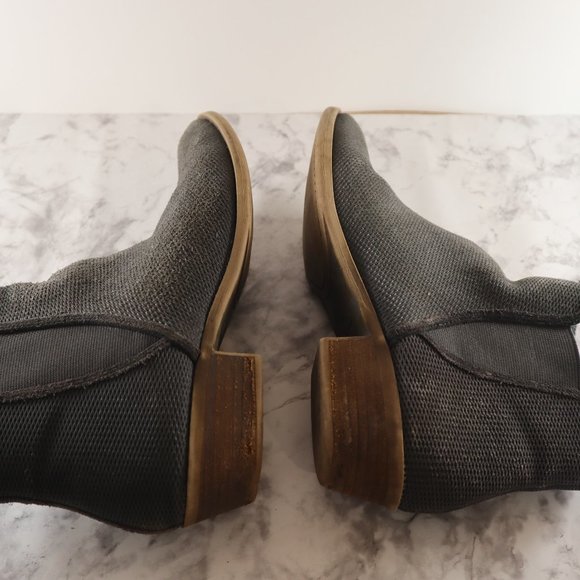 Kensie Women's Gerona KS193001 Side Zip Dark Grey Ankle Bootie Women's 9M - Picture 3 of 9